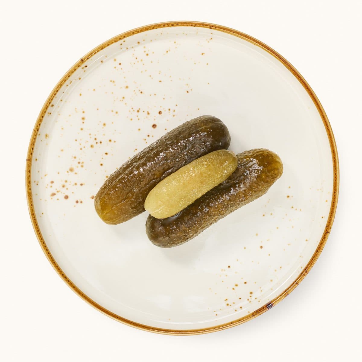 Огурцы соленые